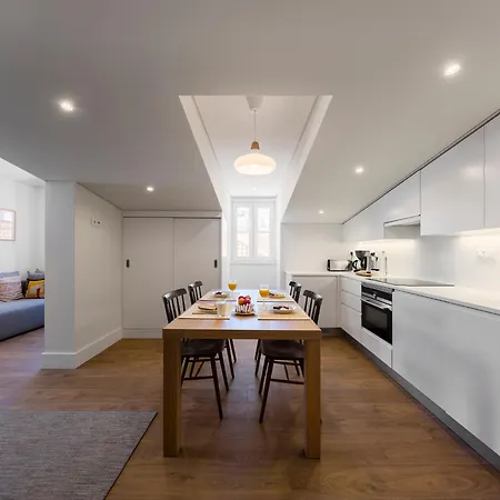 Lägenhet Lsa Bairro Alto By Numa