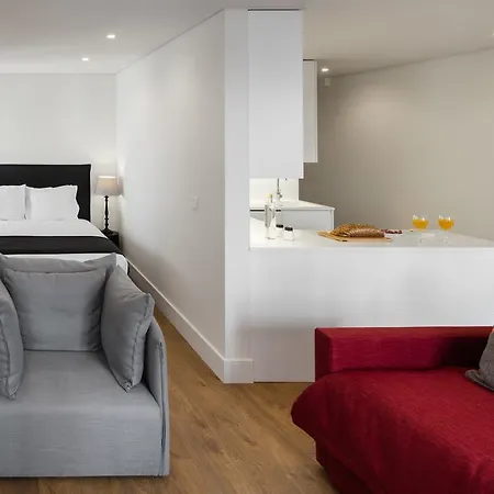 Serviced - Bairro Alto Lisbona